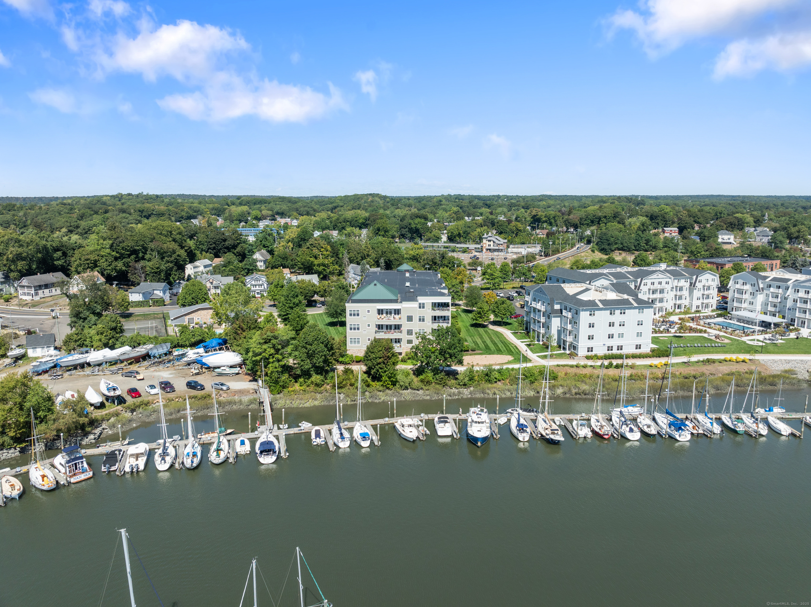 60 Maple Street, Unit 31 Branford, CT 06405 - Photo 1 of 1