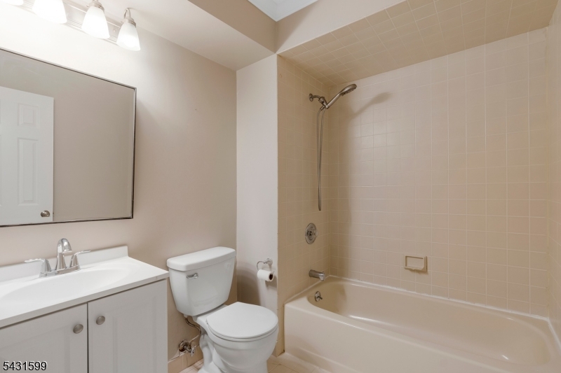 24 Spring Valley Boulevard Bernards, NJ 07920 - Photo 20 of 25