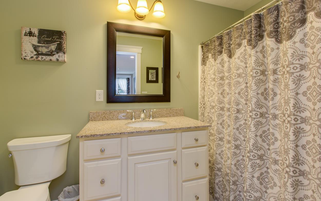 18 Nesmith Road Windham, NH 03087 - Photo 32 of 40