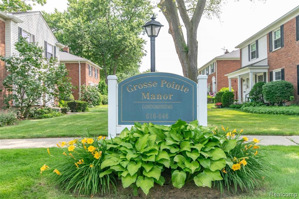 634 Cadieux Road Grosse Pointe, MI 48230 - Photo 4 of 34