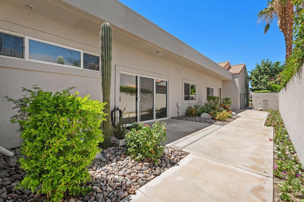 48 Pebble Beach Drive Rancho Mirage, CA 92270 - Photo 34 of 35 4_12136603_189772_189772-EI-104