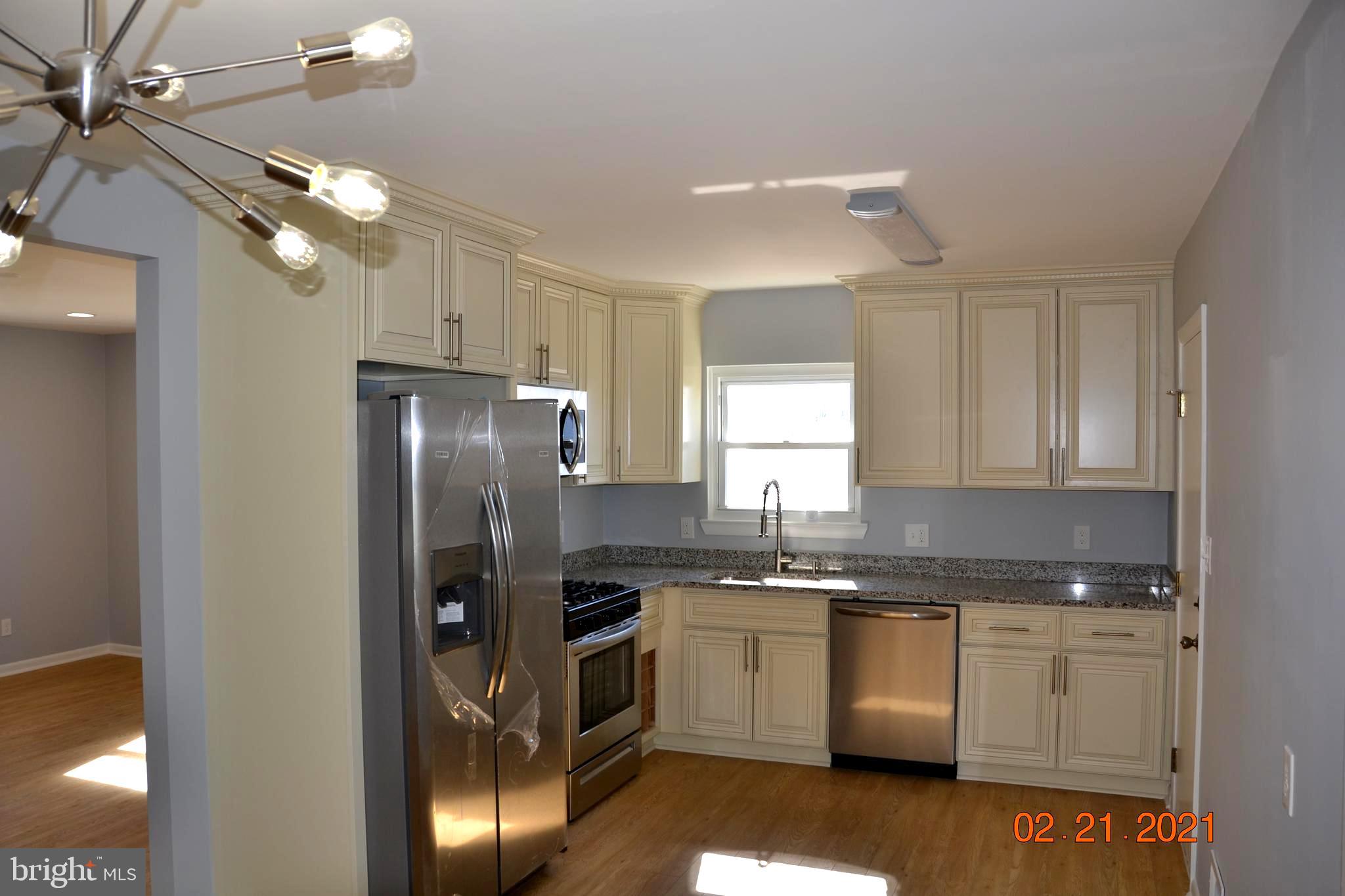 422 Carrollwood Road Baltimore, MD 21220 - Photo 5 of 26