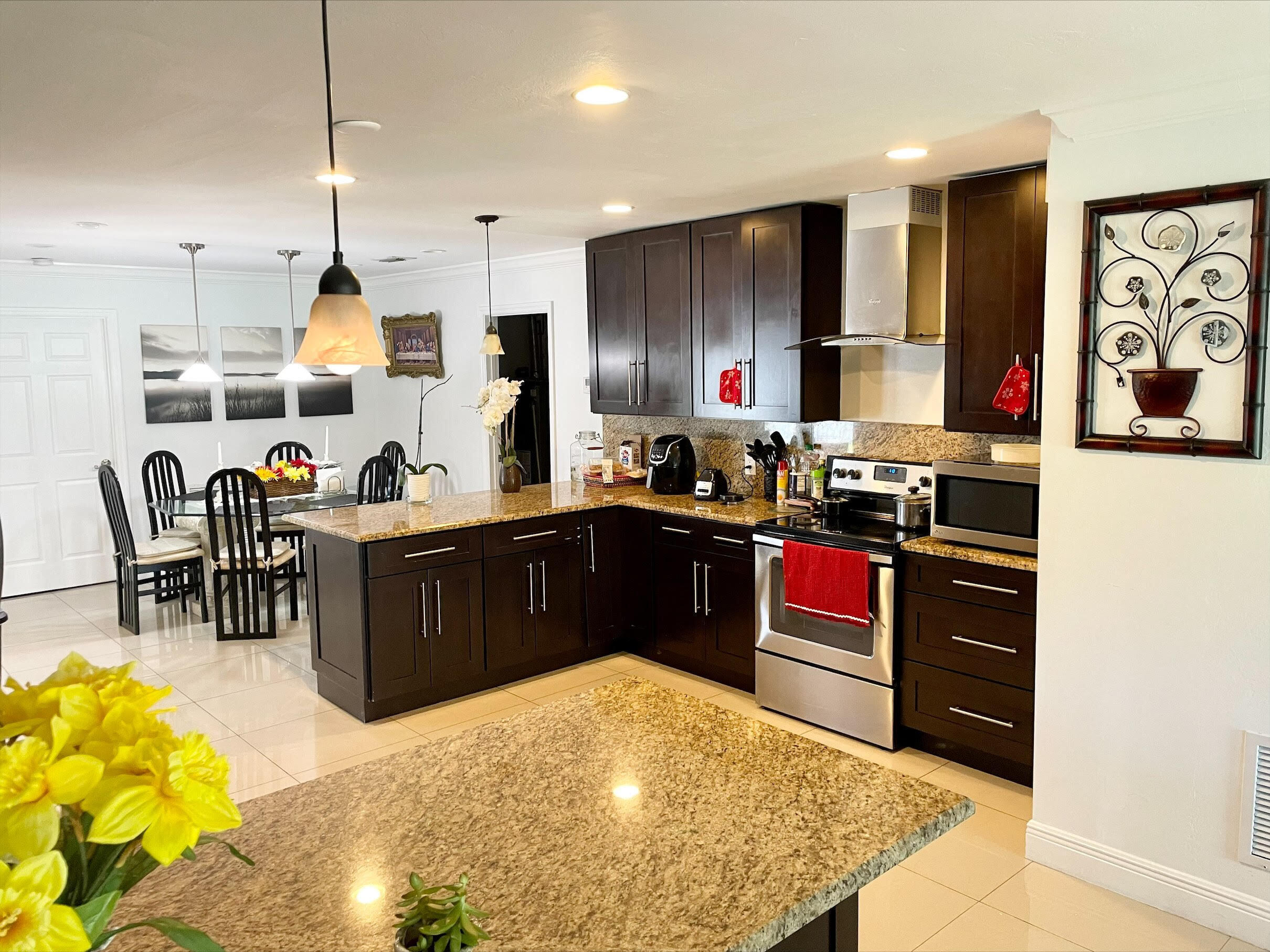 360 Southwest 2nd Street Boca Raton, FL 33432 - Photo 2 of 21 5