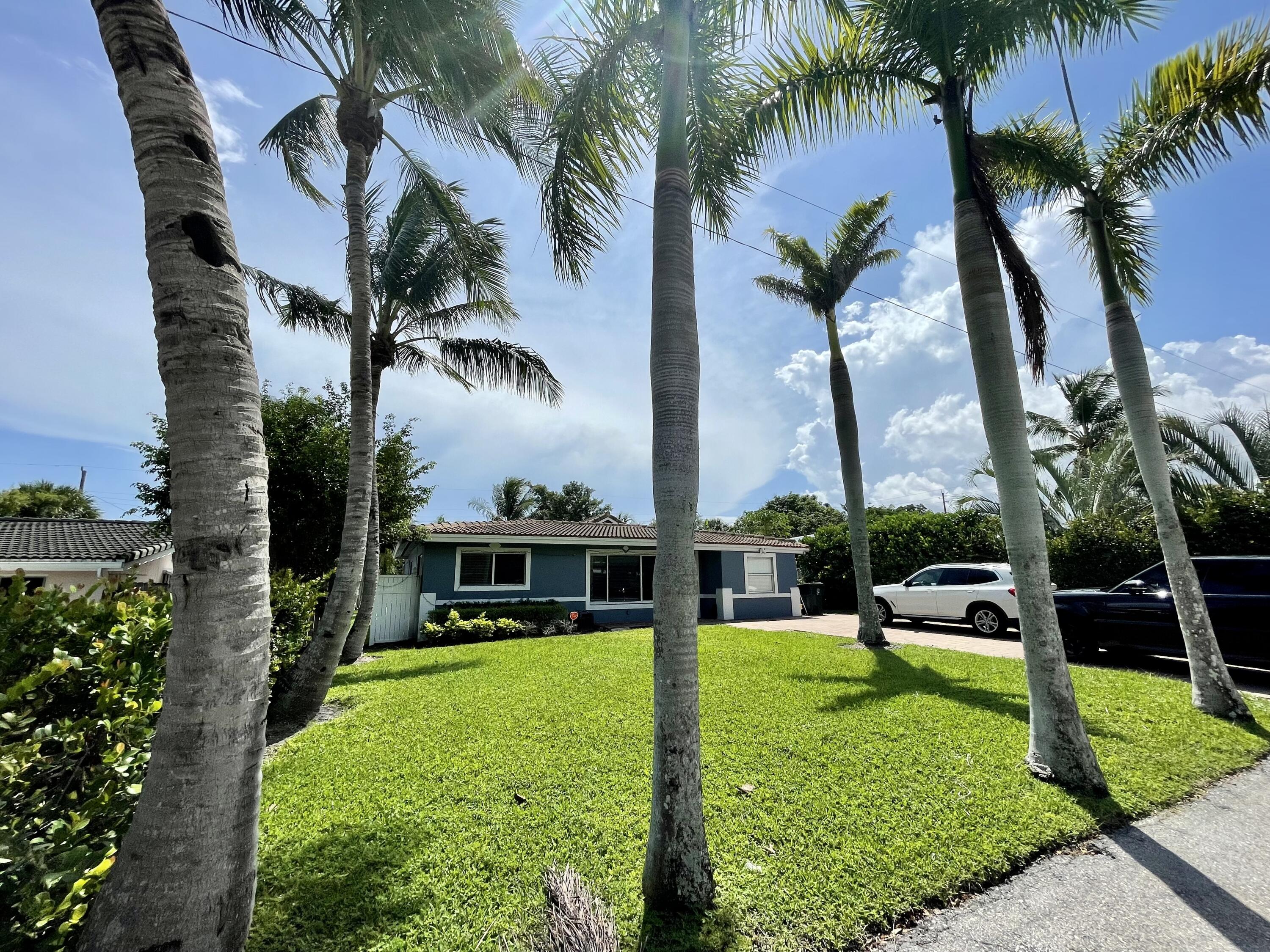 360 Southwest 2nd Street Boca Raton, FL 33432 - Photo 4 of 21 IMG-2226
