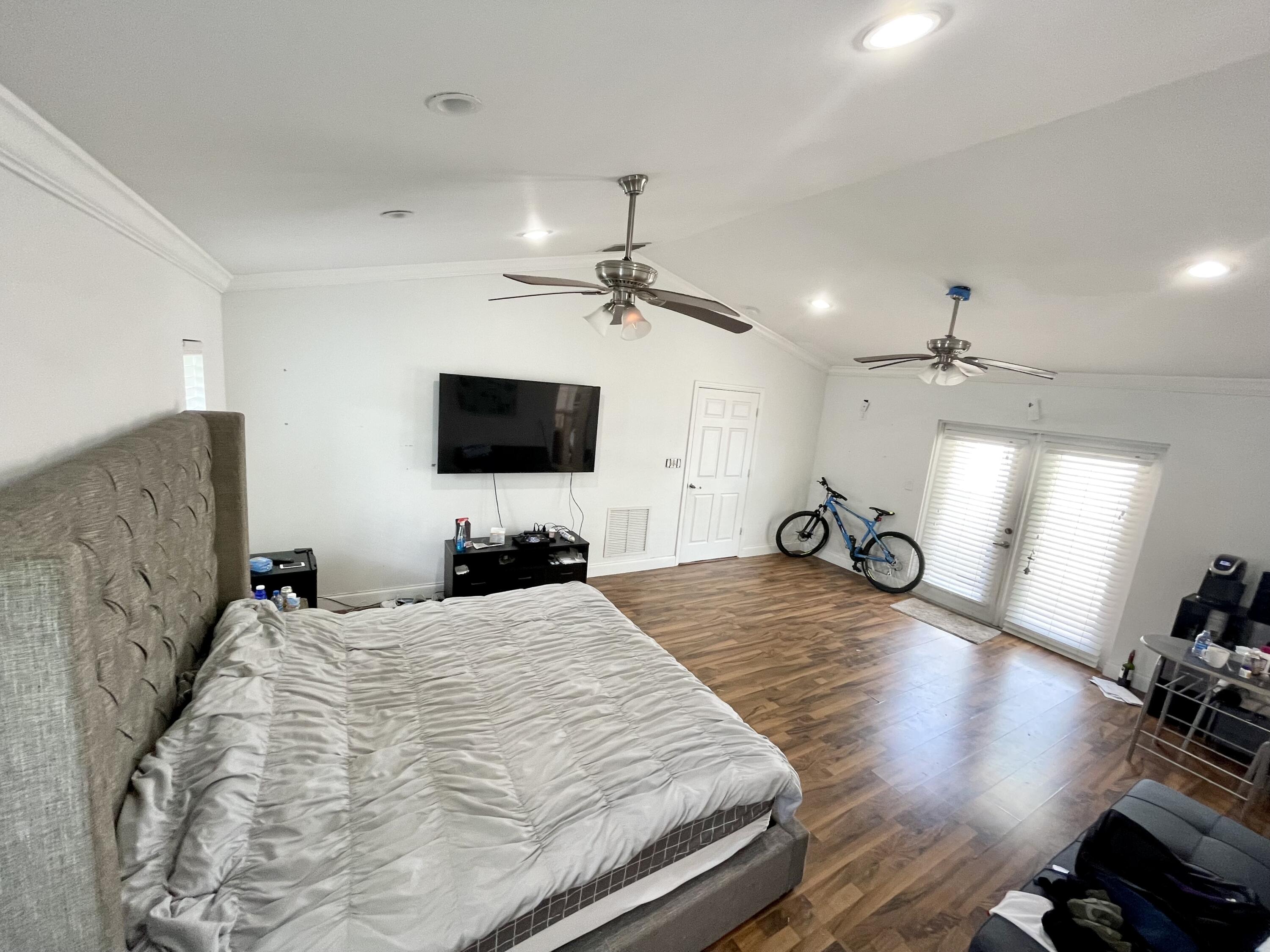 360 Southwest 2nd Street Boca Raton, FL 33432 - Photo 7 of 21 IMG-2223