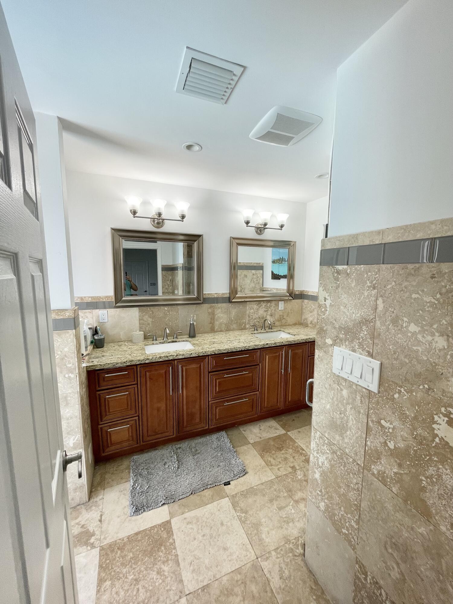360 Southwest 2nd Street Boca Raton, FL 33432 - Photo 10 of 21 IMG-2224