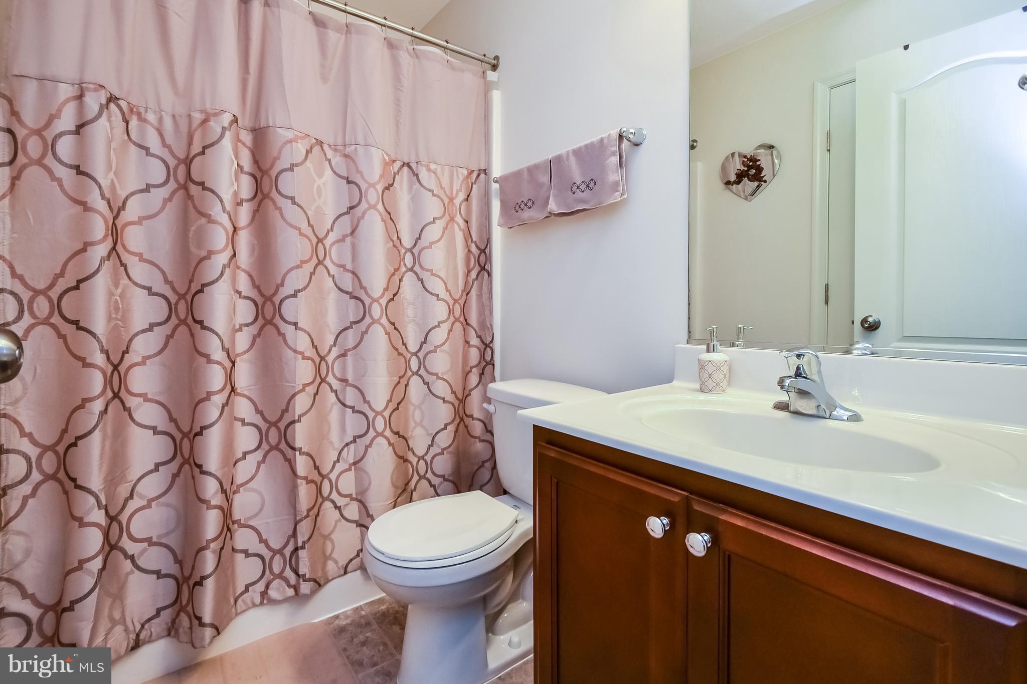 7109 Durrette Road Ruther Glen, VA 22546 - Photo 12 of 14 Bath Upstairs
