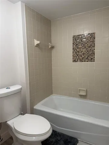 $2,400 | 2599 Dolly Bay Drive, Unit 206, Palm Harbor, FL 34684