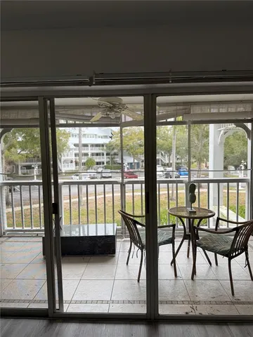 $2,400 | 2599 Dolly Bay Drive, Unit 206, Palm Harbor, FL 34684