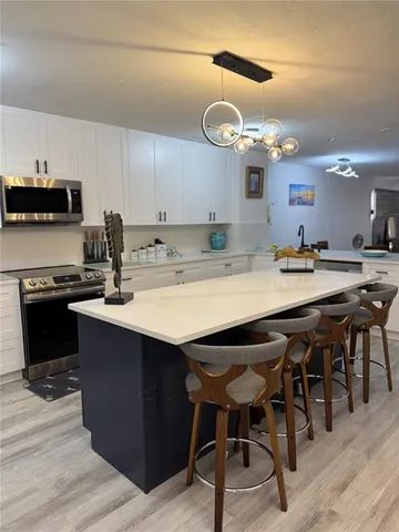 $2,400 | 2599 Dolly Bay Drive, Unit 206, Palm Harbor, FL 34684