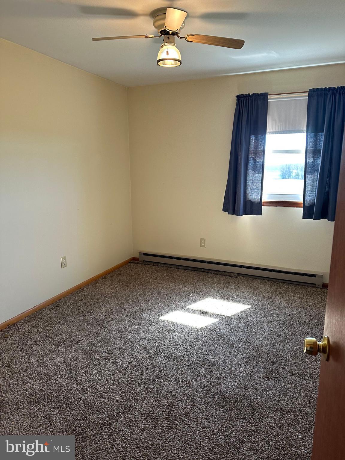 266 Jackson Road Quarryville, PA 17566 - Photo 20 of 32 an empty room with windows