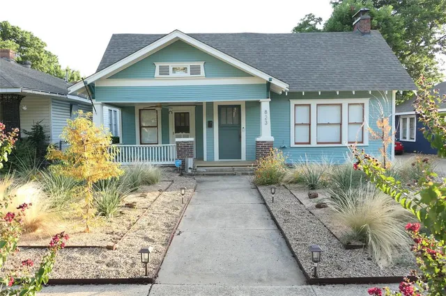 $2,895 | 823 Grandview Avenue, Dallas, TX 75223