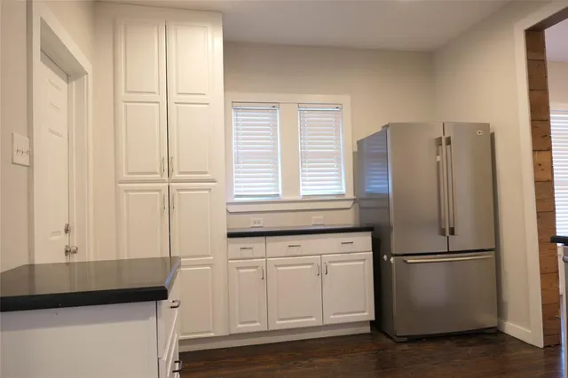 $2,895 | 823 Grandview Avenue, Dallas, TX 75223