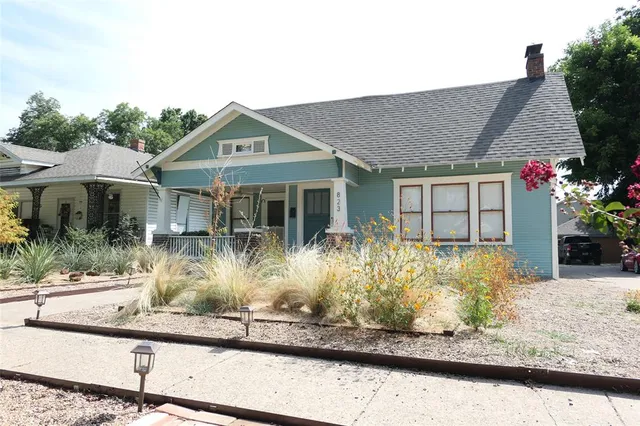 $2,895 | 823 Grandview Avenue, Dallas, TX 75223