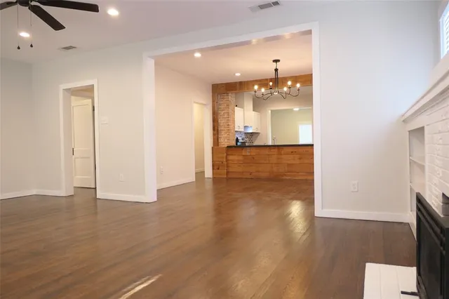 $2,895 | 823 Grandview Avenue, Dallas, TX 75223