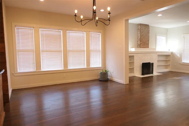 $2,895 | 823 Grandview Avenue, Dallas, TX 75223