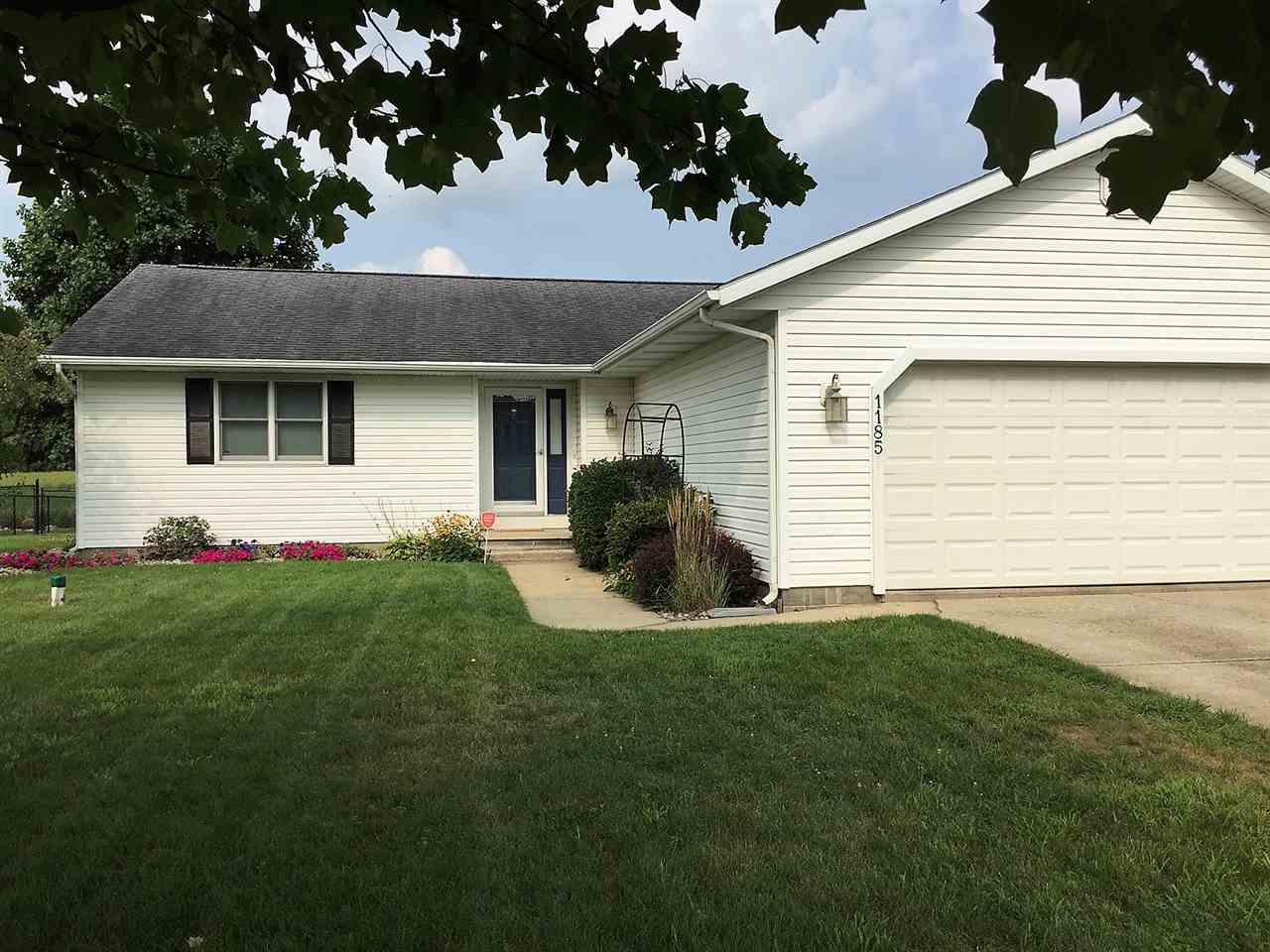 1185 North Riverwood Ranch Road Warsaw, IN 46580 - Photo 2 of 5 Gallery Image 2