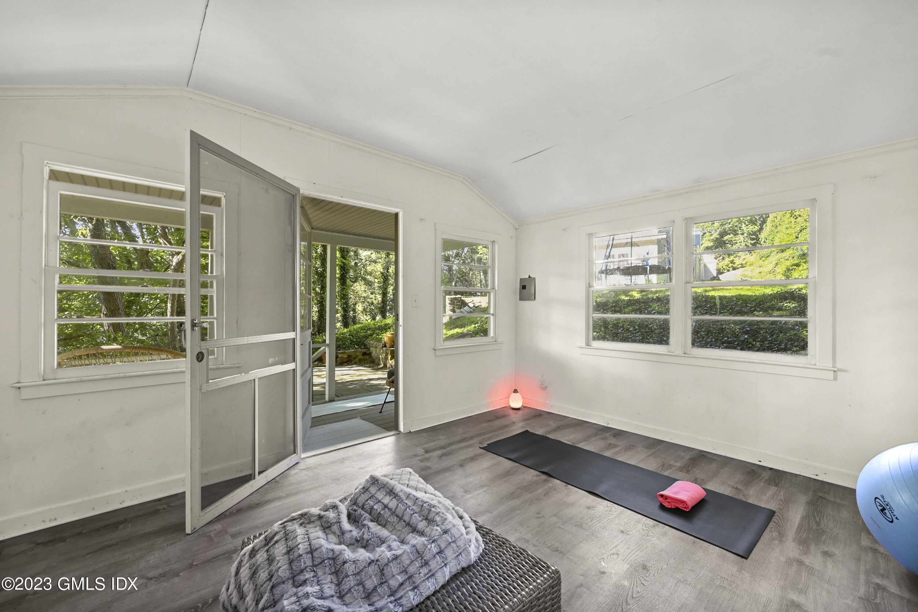 36 Evergreen Road Greenwich, CT 06830 - Photo 35 of 42 a living room with furniture and a window