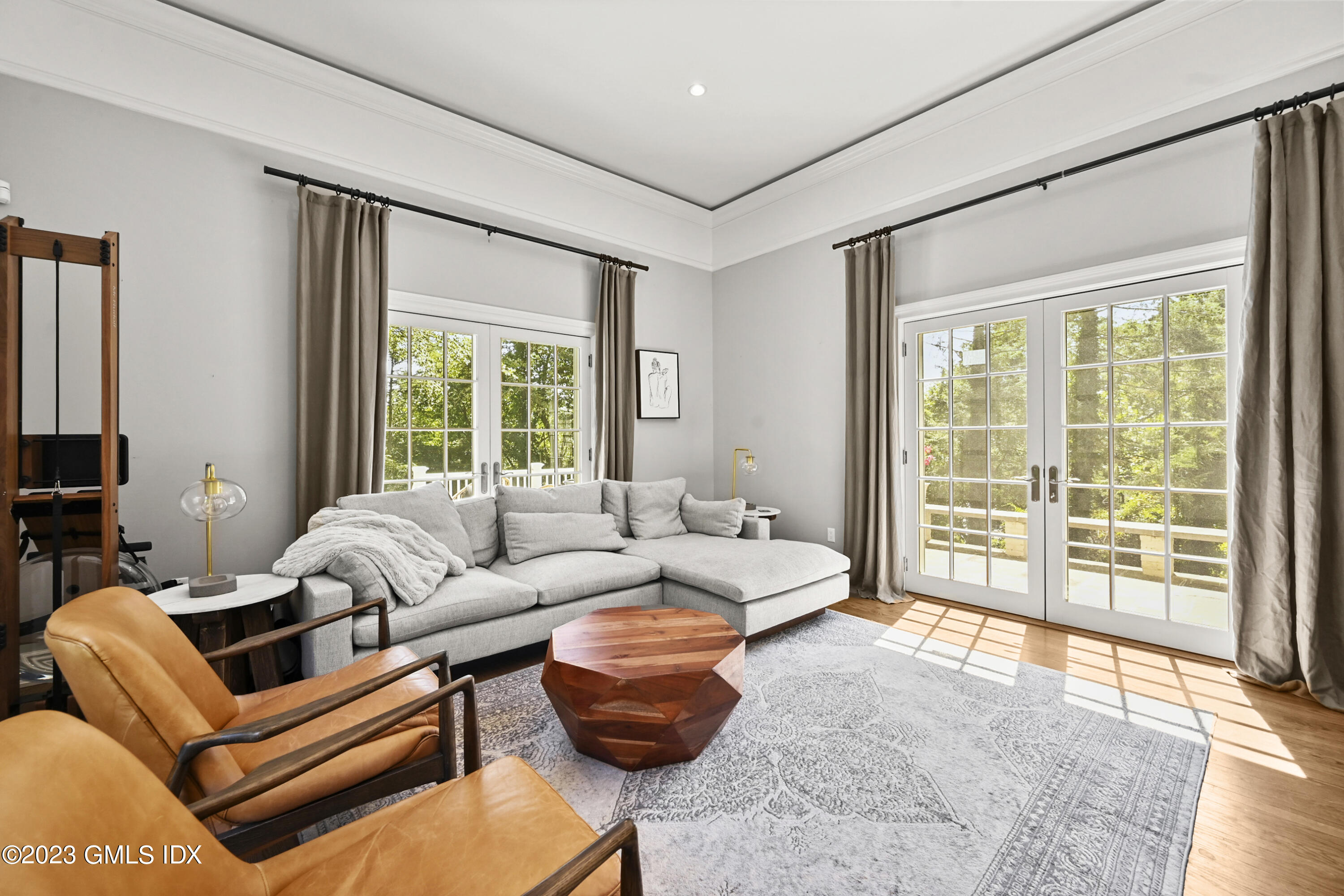 36 Evergreen Road Greenwich, CT 06830 - Photo 9 of 42 a living room with furniture and a large window