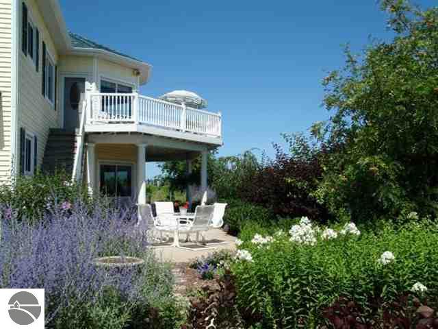3459 Old Mission Road Traverse City, MI 49686 - Photo 8 of 25 1729256-7.JPG