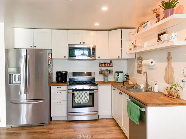 $1,495,000 | 11835 Gale Avenue, Hawthorne, CA 90250