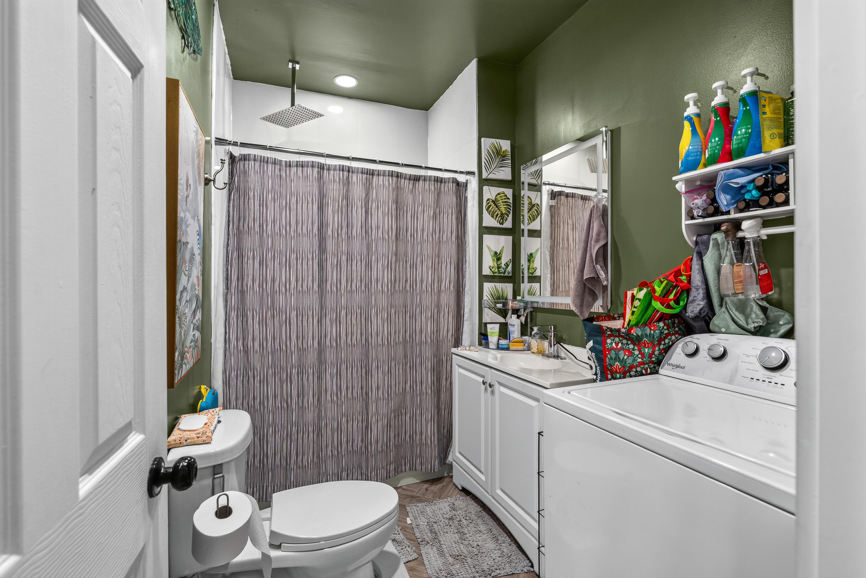 2467 West Cherry Street Milwaukee, WI 53205 - Photo 12 of 25 2467 W Cherry St-6