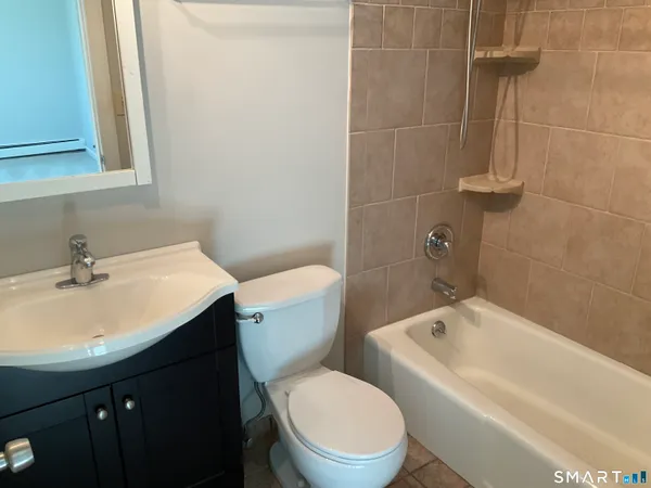 $1,800 | 157 Woodland Drive, Unit 157, Cromwell, CT 06416