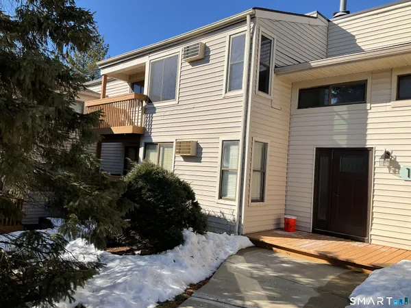 $1,800 | 157 Woodland Drive, Unit 157, Cromwell, CT 06416