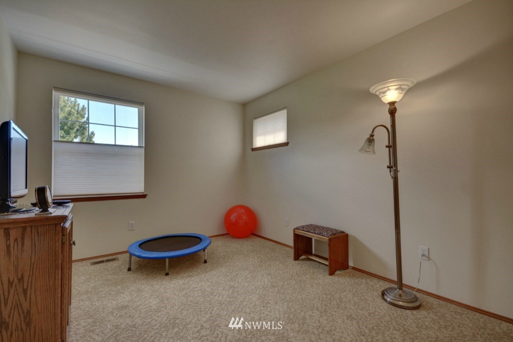 1756 Swantown Road Oak Harbor, WA 98277 - Photo 23 of 25 Gallery Image 23