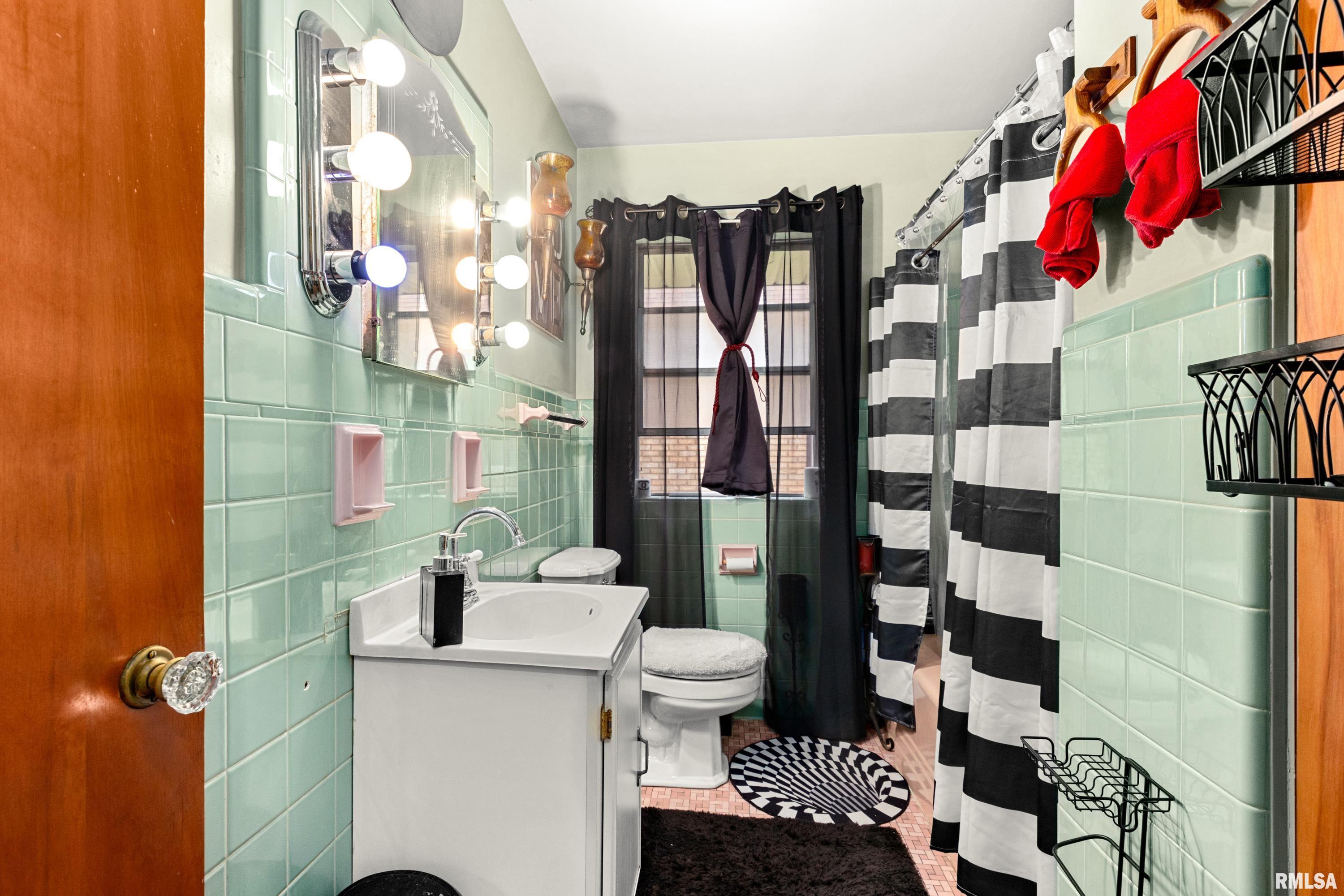 2907 North Sheridan Road Peoria, IL 61604 - Photo 20 of 29