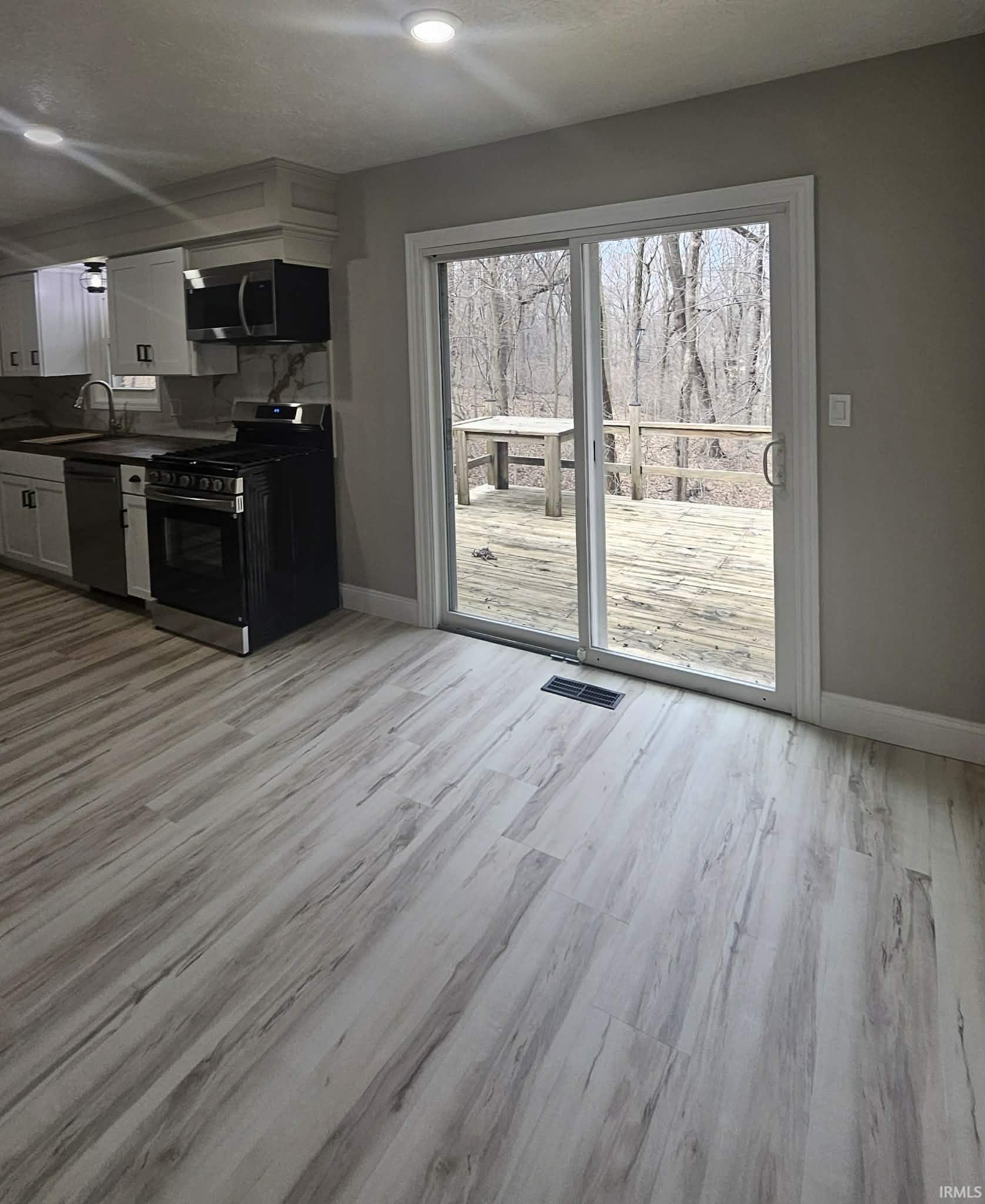 2492 South Roberts Way Logansport, IN 46947 - Photo 11 of 33