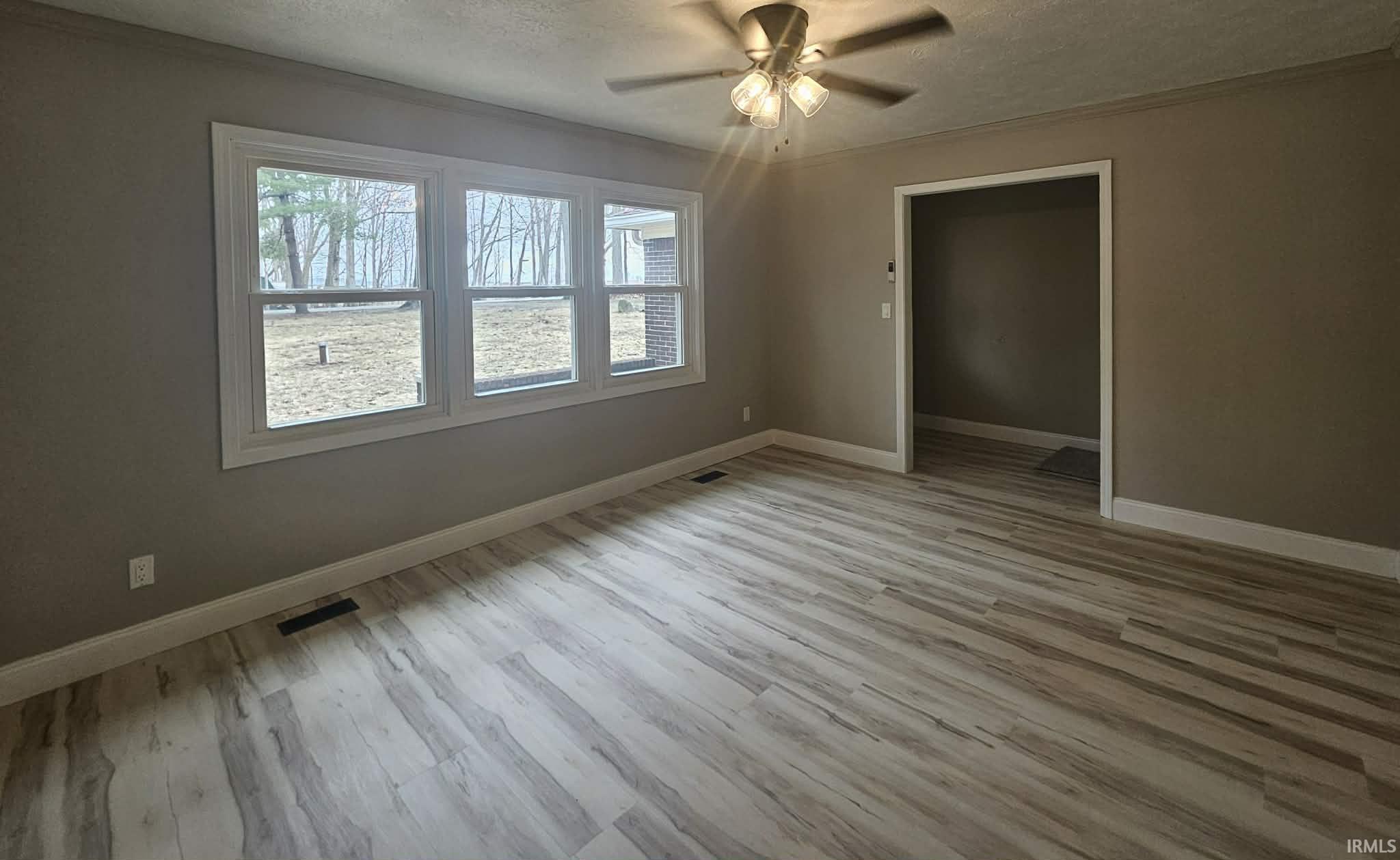2492 South Roberts Way Logansport, IN 46947 - Photo 14 of 33