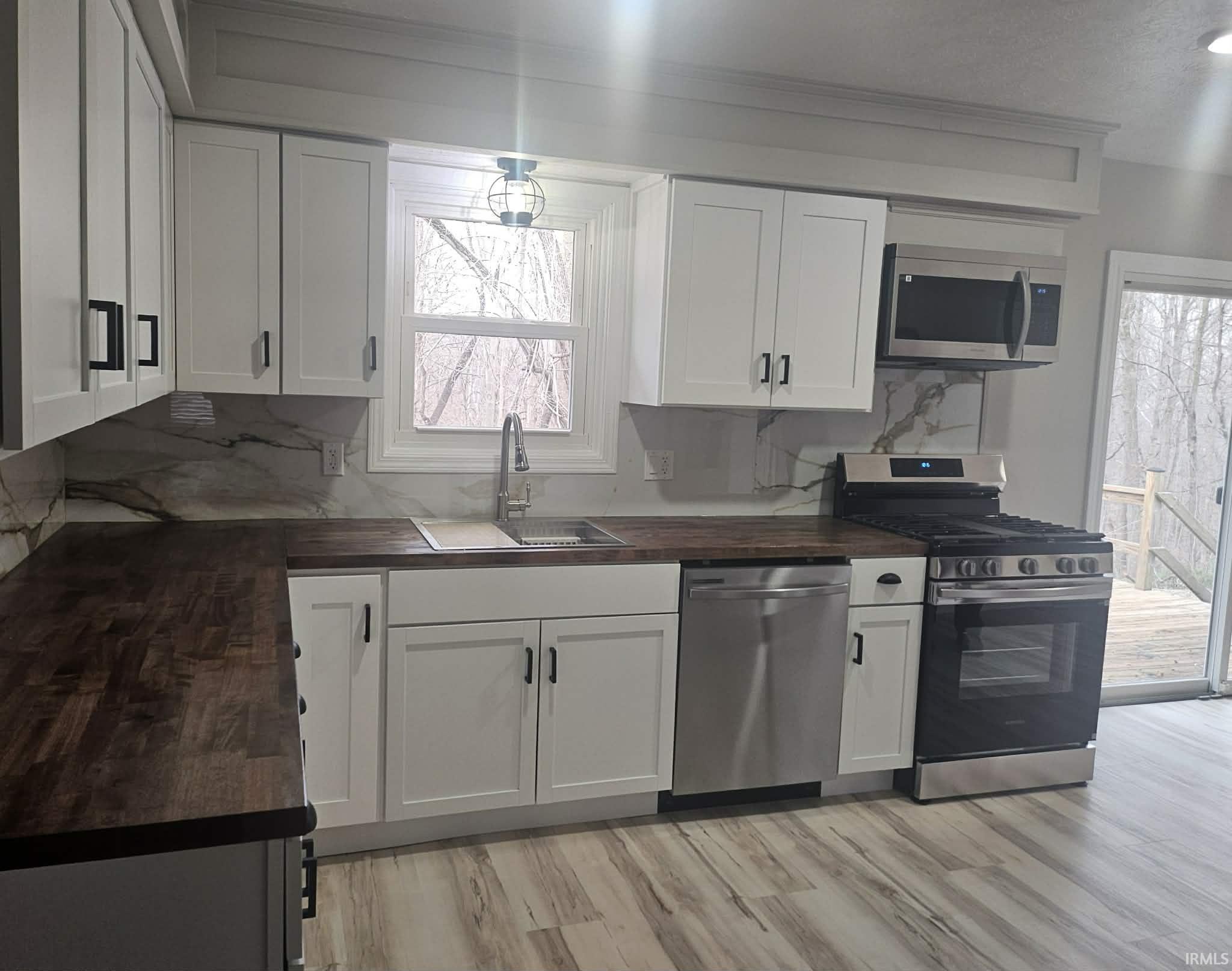 2492 South Roberts Way Logansport, IN 46947 - Photo 9 of 33