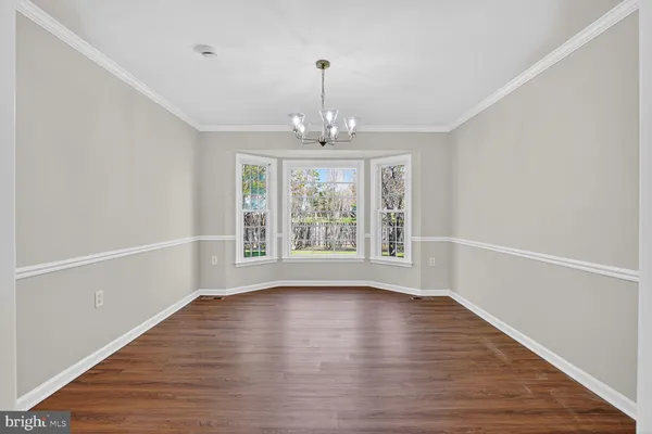 $1,034,900 | 3110 Kinross Circle, Herndon, VA 20171
