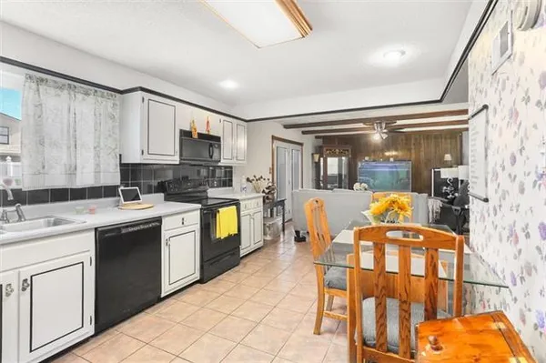 $215,000 | 3813 Deer Run Lane, Harvey, LA 70058