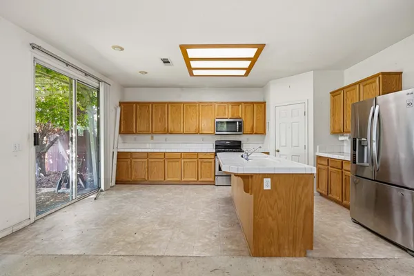 $520,000 | 1171 Napa Valley Avenue, Manteca, CA 95336