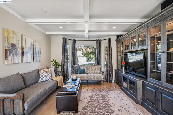 $1,895,000 | 682 Jennie Court, Lafayette, CA 94549
