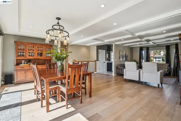 $1,895,000 | 682 Jennie Court, Lafayette, CA 94549