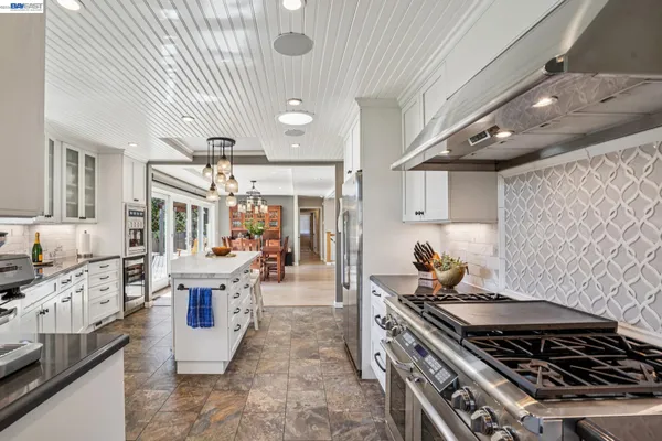 $1,895,000 | 682 Jennie Court, Lafayette, CA 94549