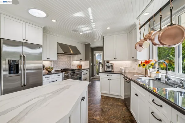 $1,895,000 | 682 Jennie Court, Lafayette, CA 94549