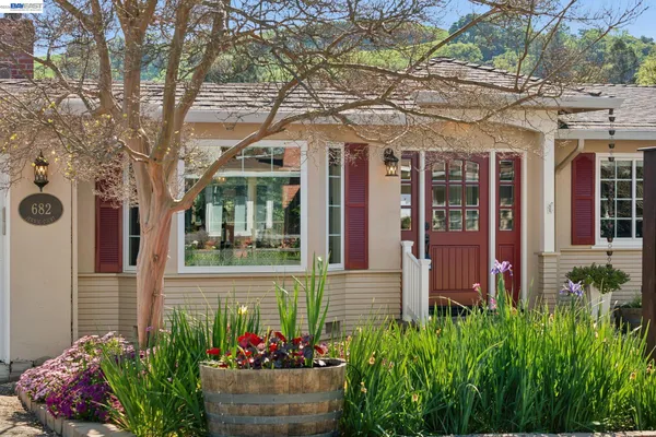 $1,895,000 | 682 Jennie Court, Lafayette, CA 94549