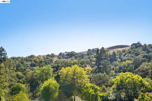 $1,895,000 | 682 Jennie Court, Lafayette, CA 94549