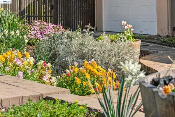 $1,895,000 | 682 Jennie Court, Lafayette, CA 94549