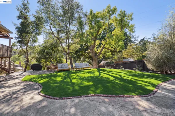 $1,895,000 | 682 Jennie Court, Lafayette, CA 94549