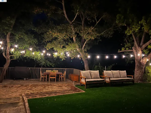 $1,895,000 | 682 Jennie Court, Lafayette, CA 94549