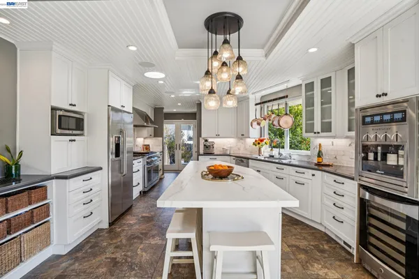 $1,895,000 | 682 Jennie Court, Lafayette, CA 94549