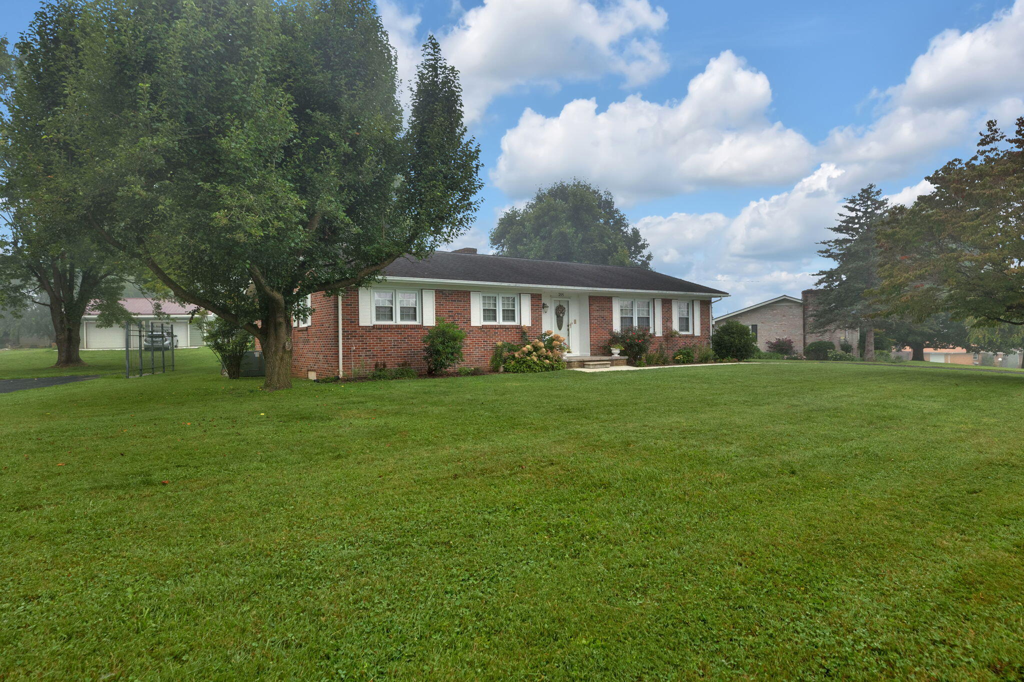 255 Beaver Road Bluff City, TN 37618 - Photo 3 of 28 27-web-or-mls-217A9207