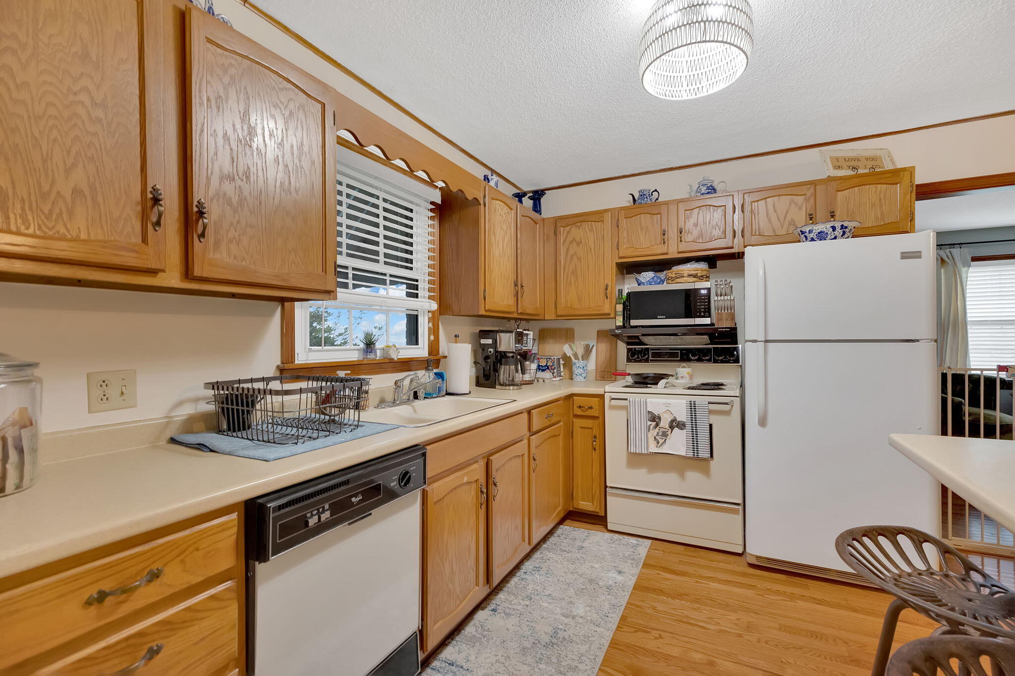 255 Beaver Road Bluff City, TN 37618 - Photo 8 of 28 7-web-or-mls-217A9102