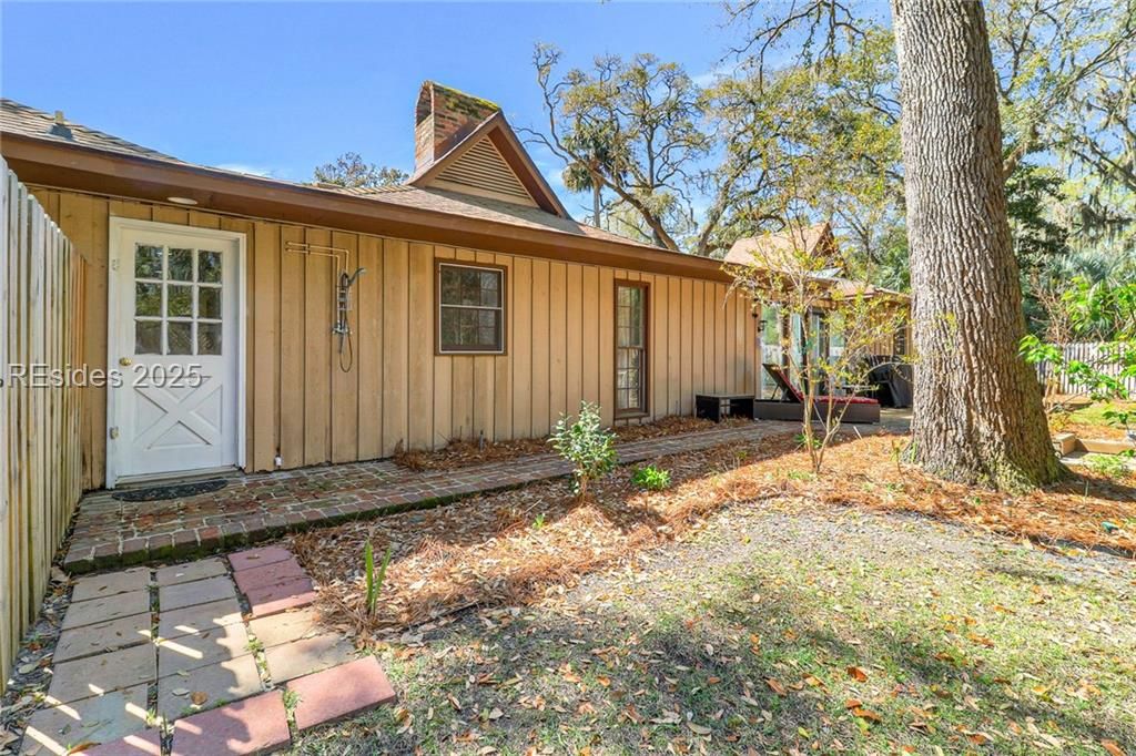 13 Mallard Road Hilton Head Island, SC 29928 - Photo 37 of 44 Outdoor shower for a quick rinse after a day at th