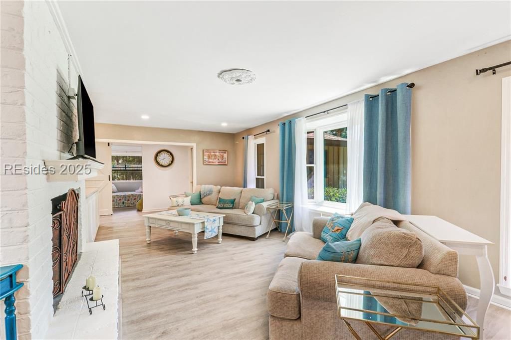 13 Mallard Road Hilton Head Island, SC 29928 - Photo 5 of 44 Bay window lets ample light into this welcoming sp